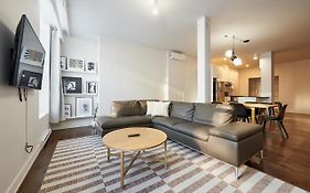 NEW Spacious Industrial Loft in Le Plateau by Den Stays